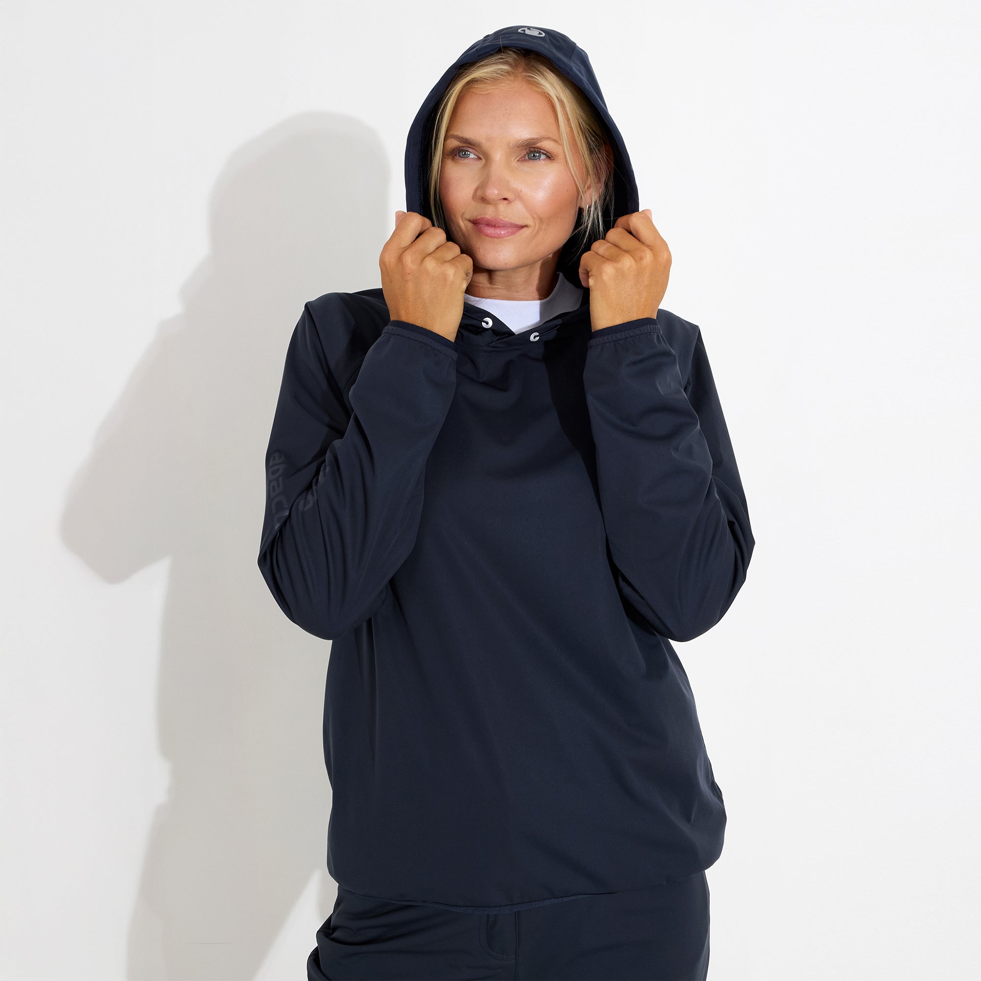 Women Bounce Waterproof Hoodie - Energize Trek