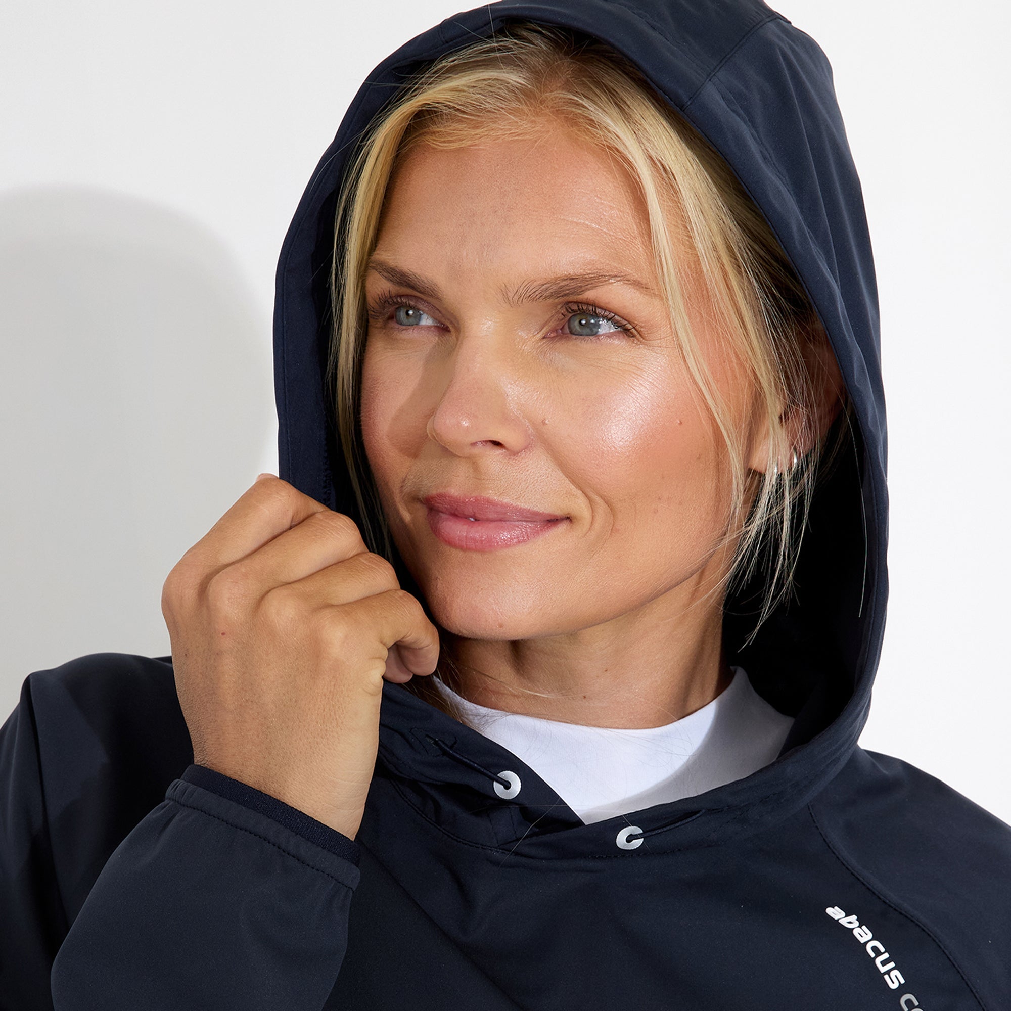 Women Bounce Waterproof Hoodie - Energize Trek