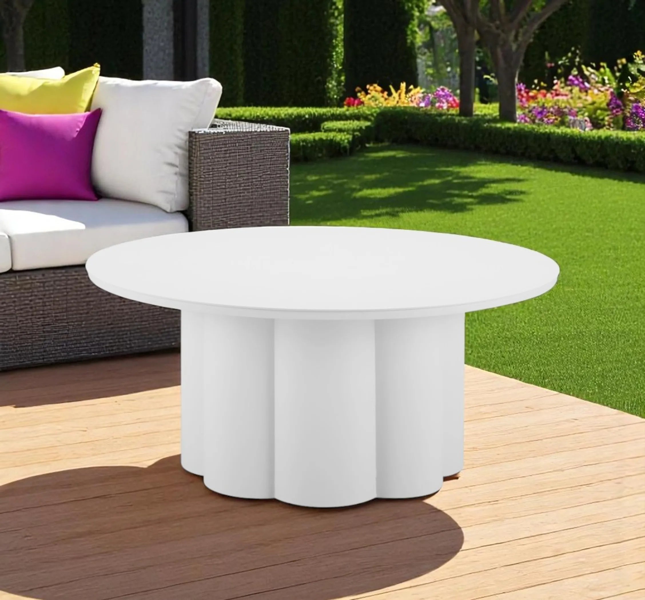 34" White Rounded Aluminum Outdoor Coffee Table - Energize Trek