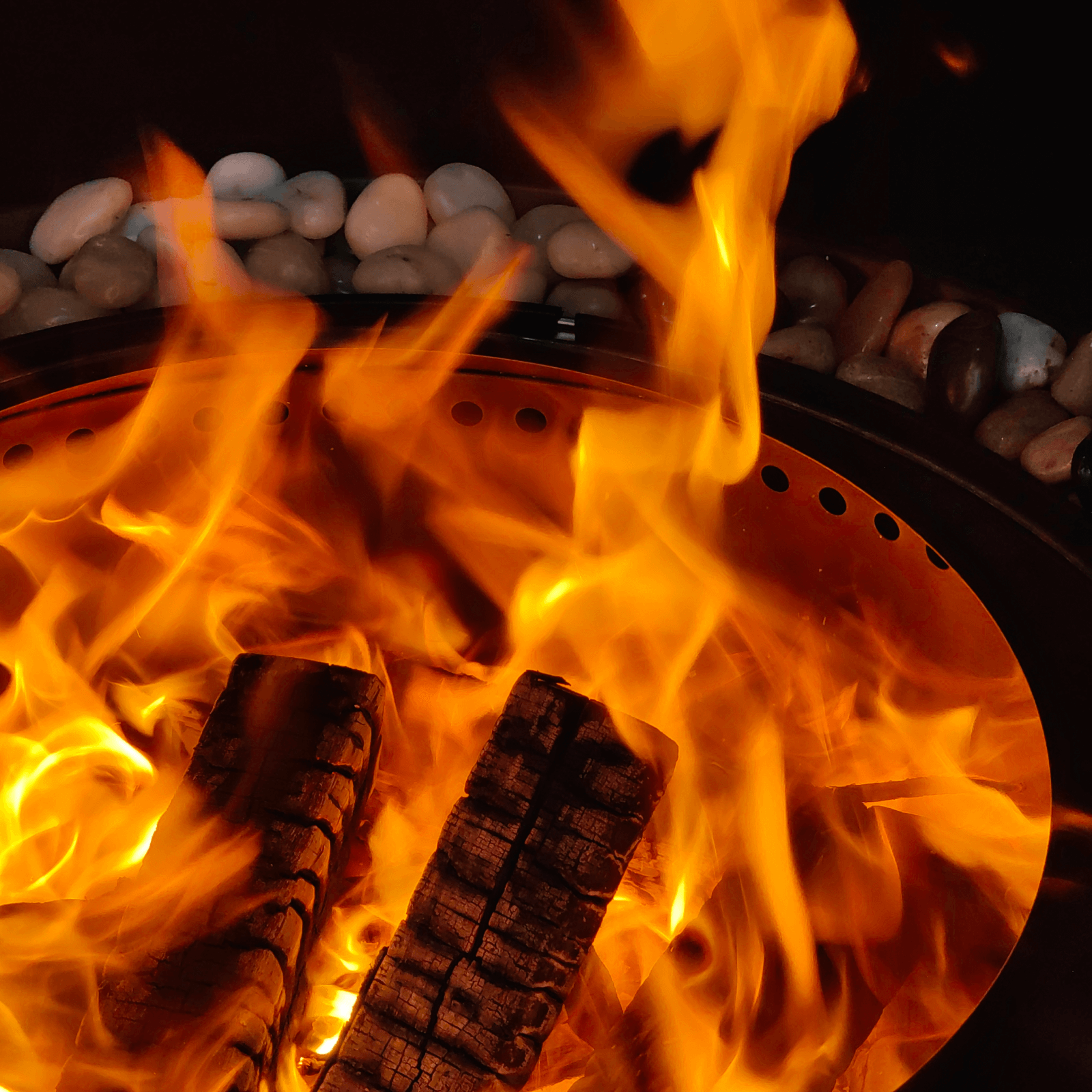 Fireside Pluto R29 Outdoor Fire Pit - Painted Black - Energize Trek