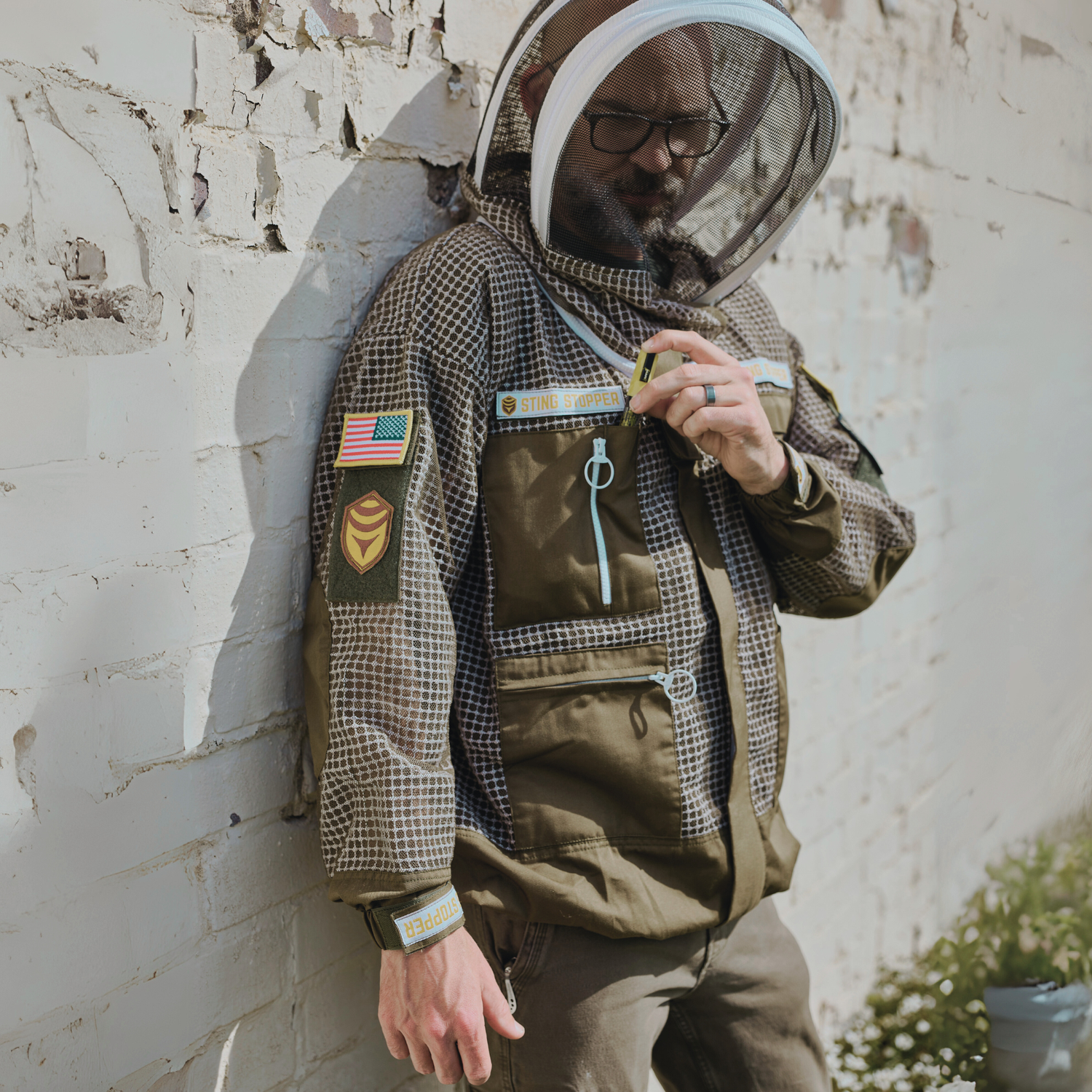 Sting Stopper Professional Ventilated Beekeeping Jacket - Olive Green - Energize Trek