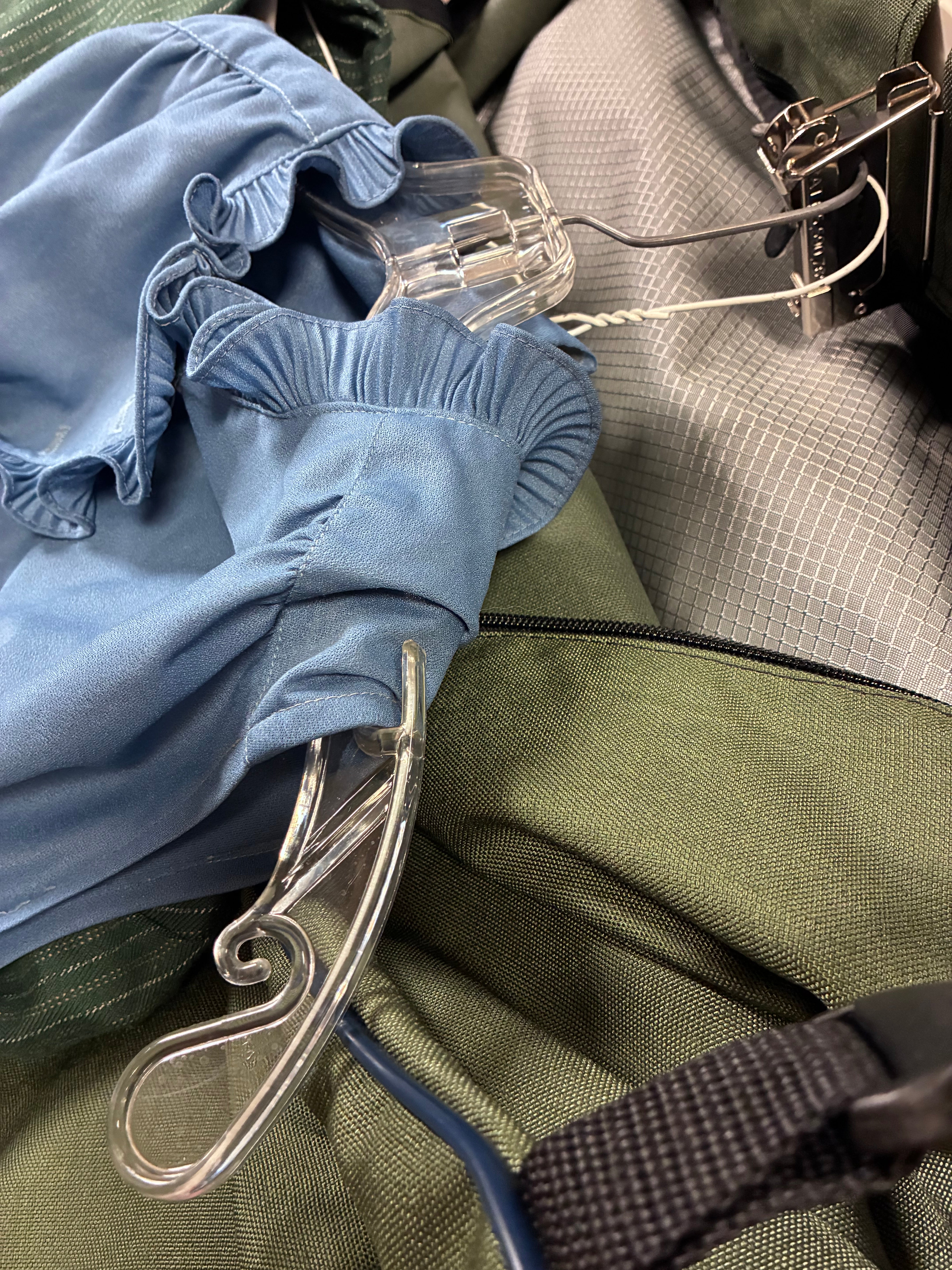 CLASSIC Wally Lock Garment Bag - Energize Trek