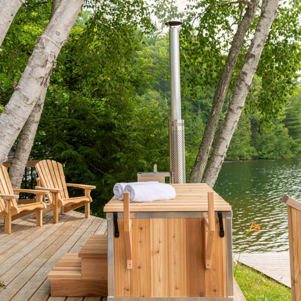 SAUNA EVOLUTION® Outdoor Red Cedar Wooden Hot Tub - Energize Trek