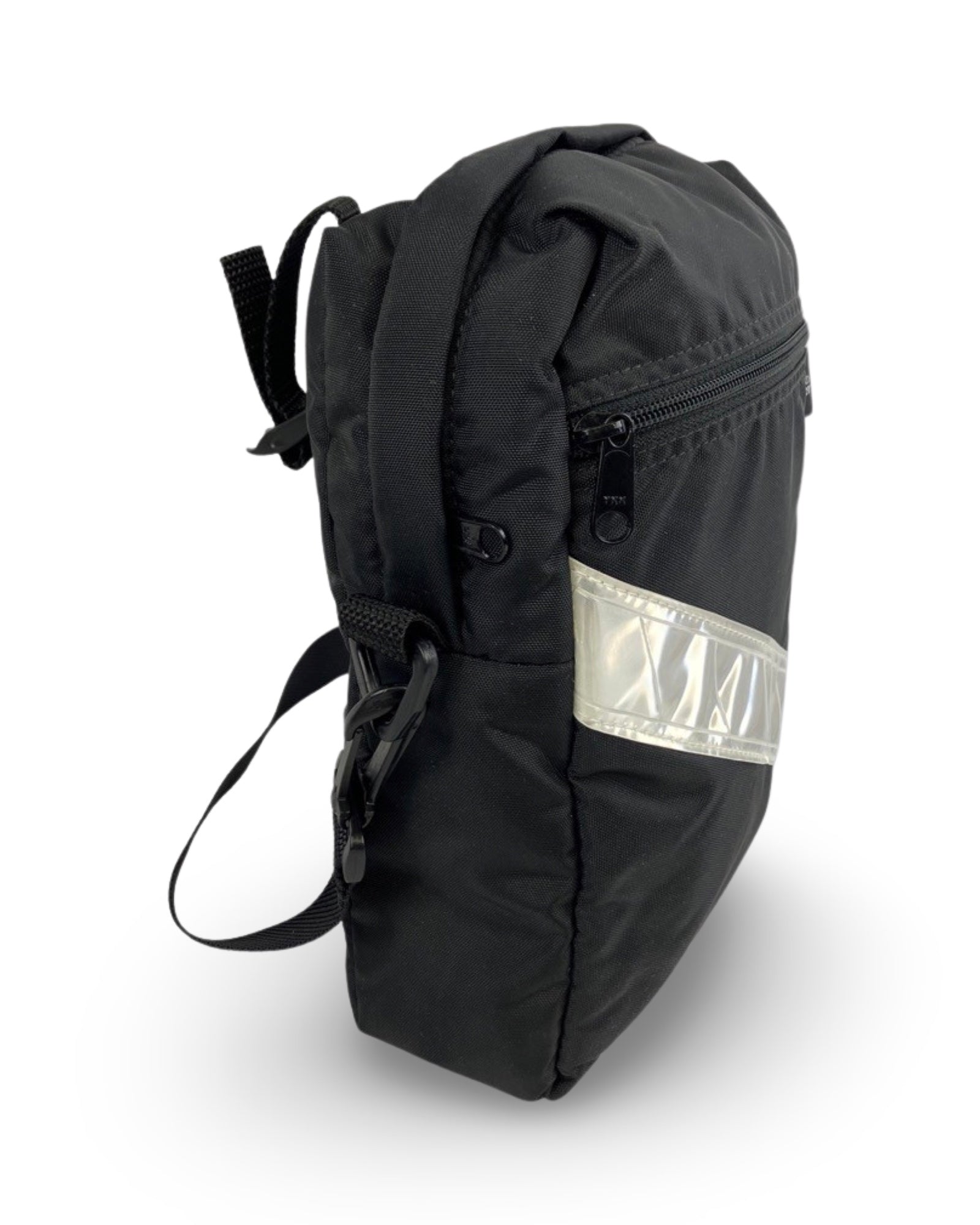 SIDE POCKET