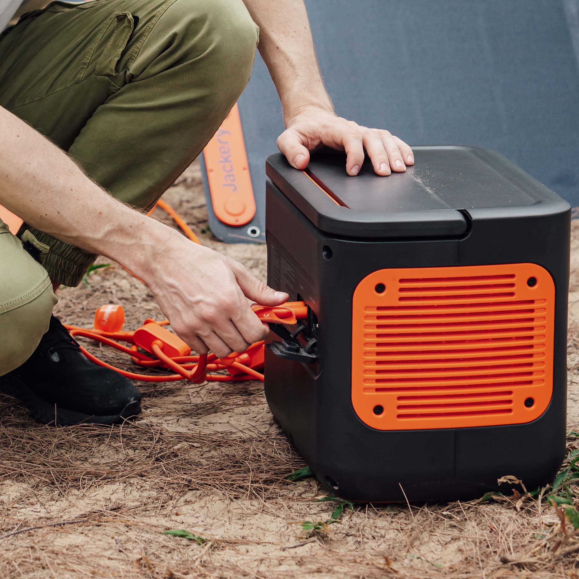 Jackery Solar Panel Connector - Energize Trek