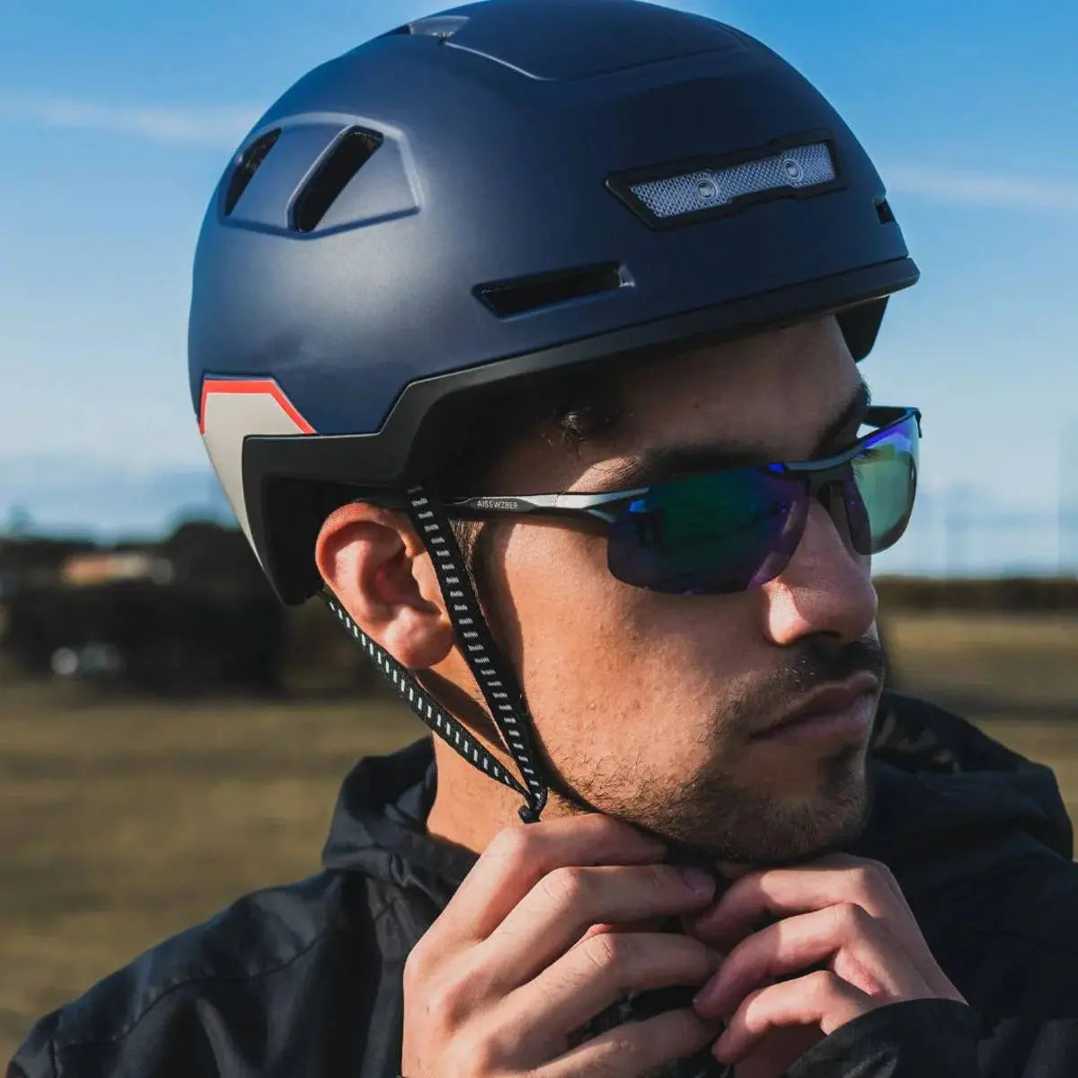 Logan | XNITO Helmet | E-Bike Helmet - Energize Trek