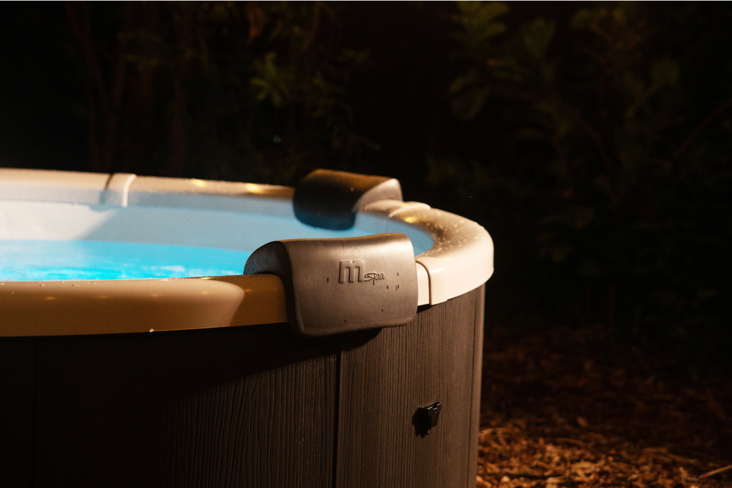 MSPA | DENVER | Frame Series | Rigid Hot Tub & Spa | Upto 6 Person - Energize Trek