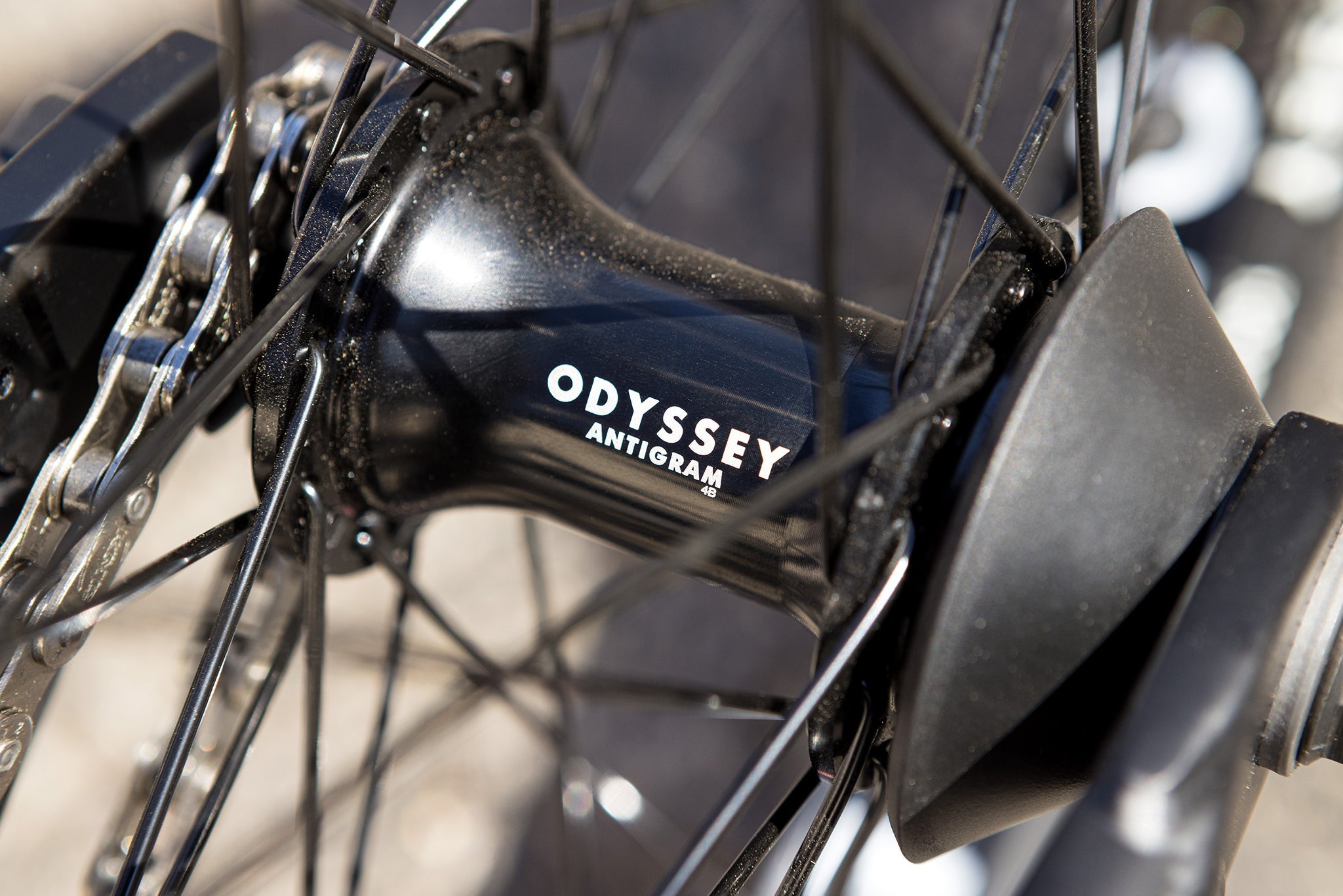 Sunday Wavelength (Csst) 21″ Gary Young Signature Complete BMX Bike - Matte Black - Energize Trek