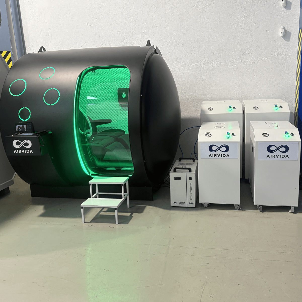 2.0 ATA Hardshell Multiplace Hyperbaric Chamber with BIBS Mask - Energize Trek