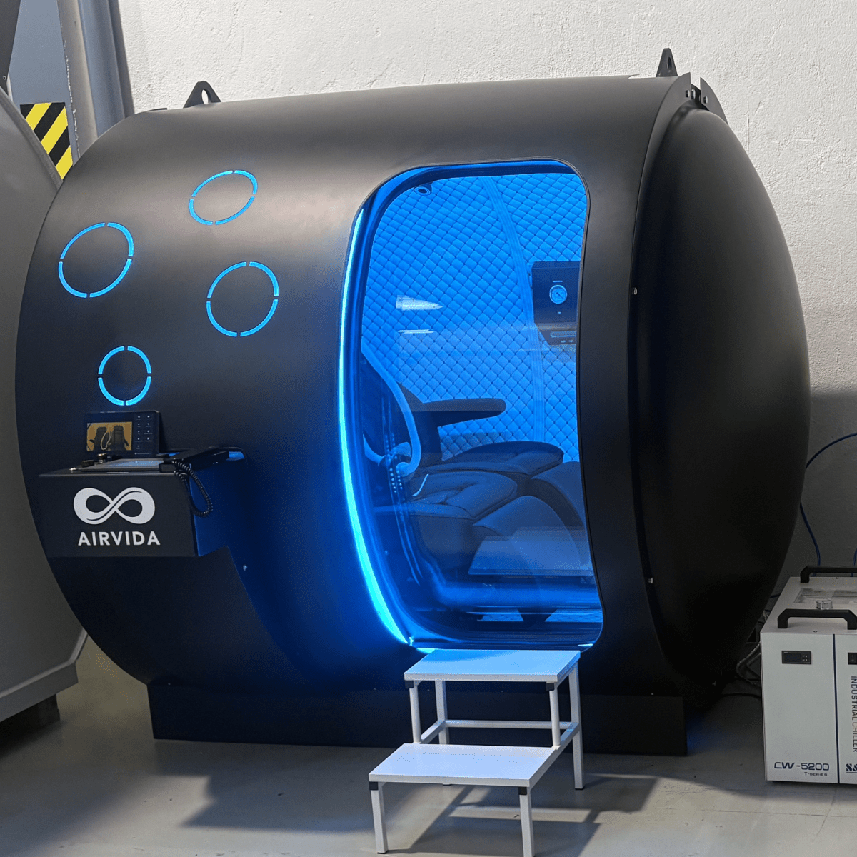 2.0 ATA Hardshell Multiplace Hyperbaric Chamber with BIBS Mask - Energize Trek