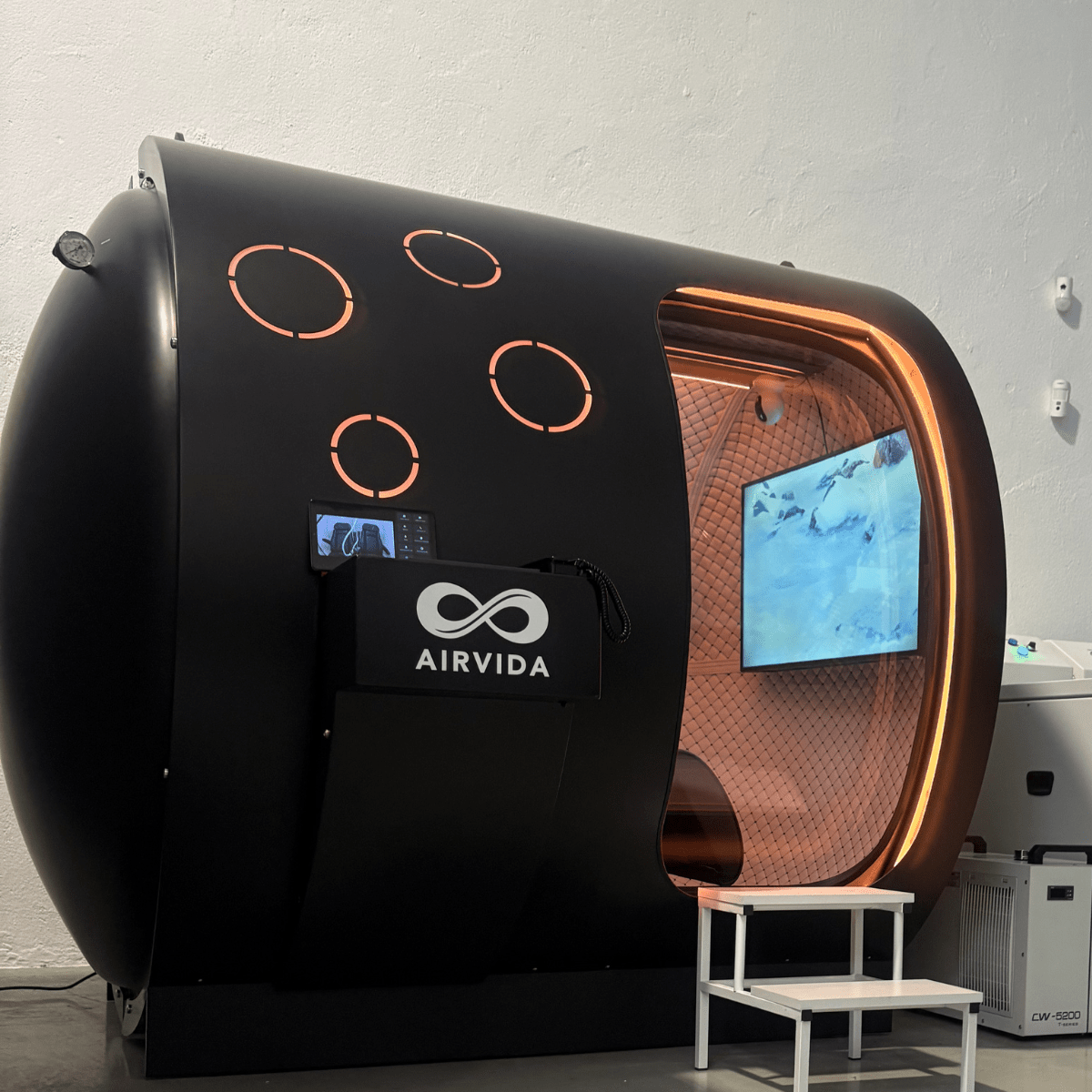 2.0 ATA Hardshell Multiplace Hyperbaric Chamber with BIBS Mask - Energize Trek