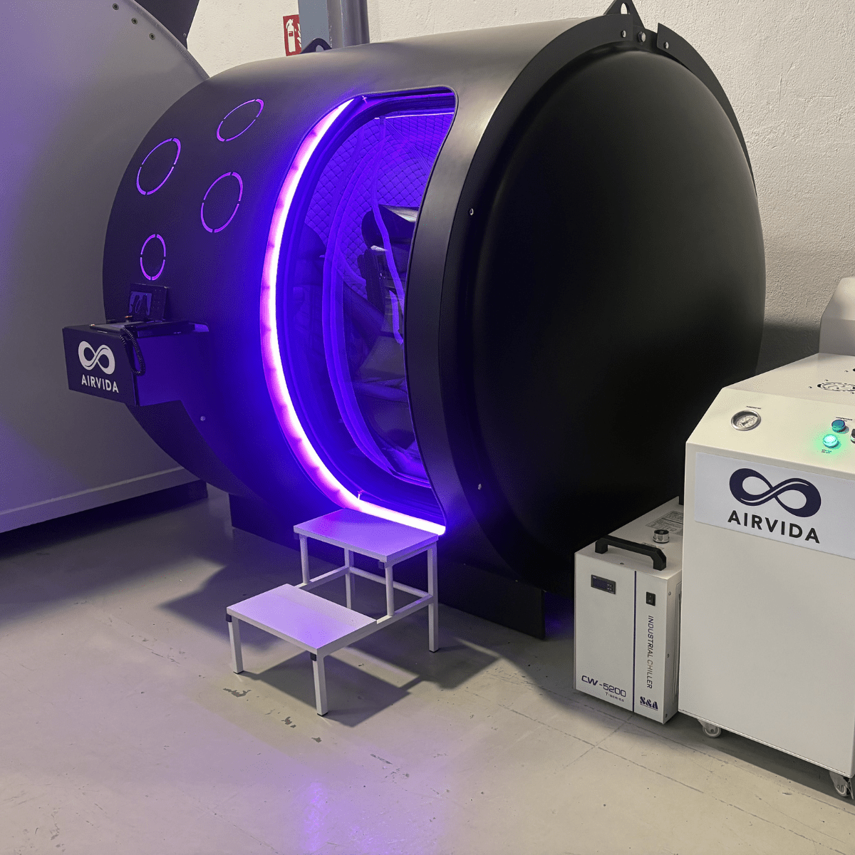 2.0 ATA Hardshell Multiplace Hyperbaric Chamber with BIBS Mask - Energize Trek
