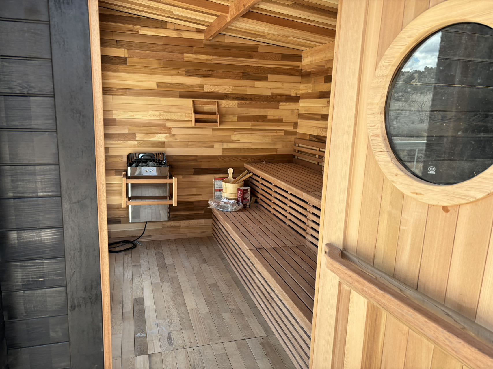 SAUNA EVOLUTION® Large Cabin Sauna Eco Oasis 3 - Energize Trek