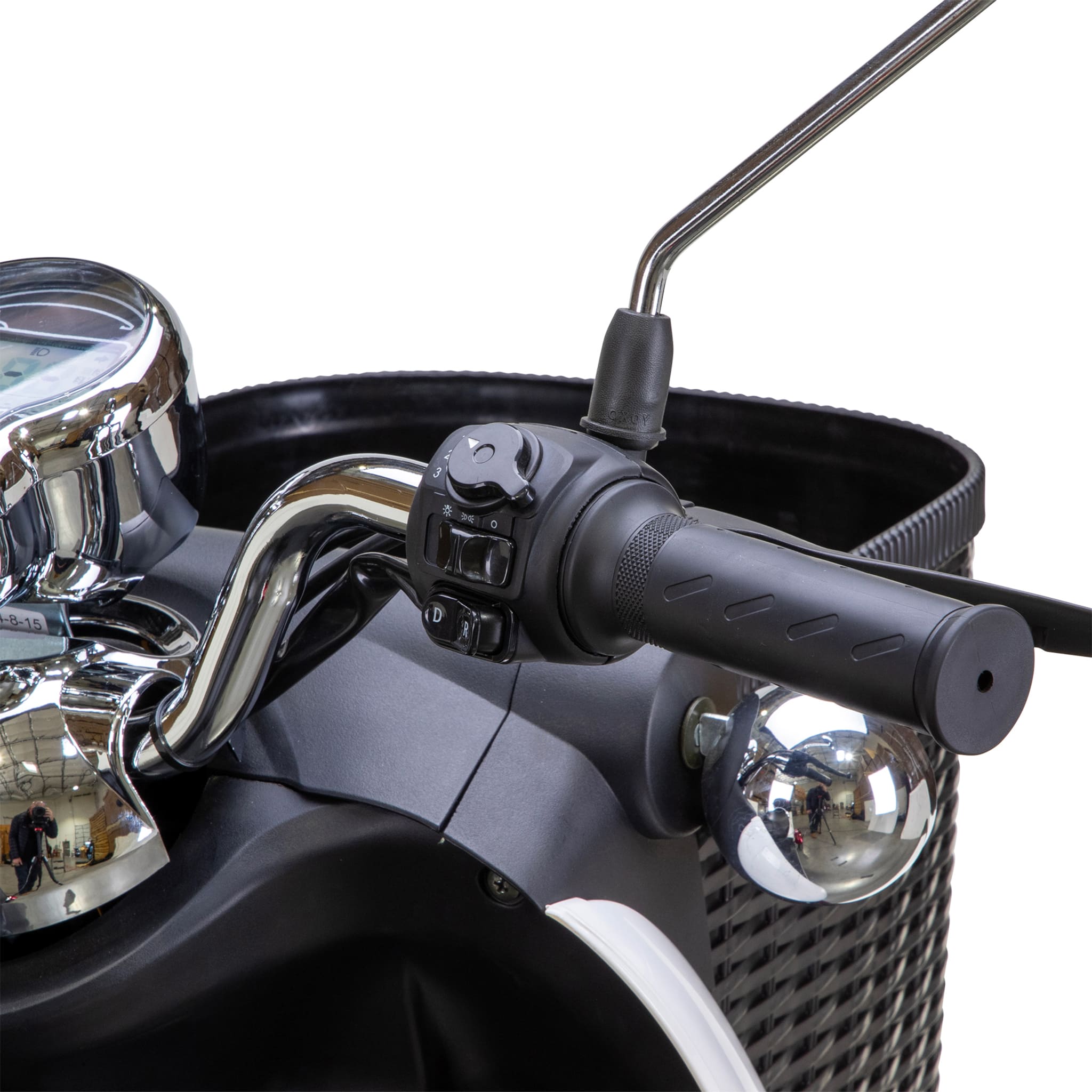 Bespoke Supreme Premium Electric Mobility Scooter With Electronic Speed Control, 400LBS (SAK19673) - Energize Trek
