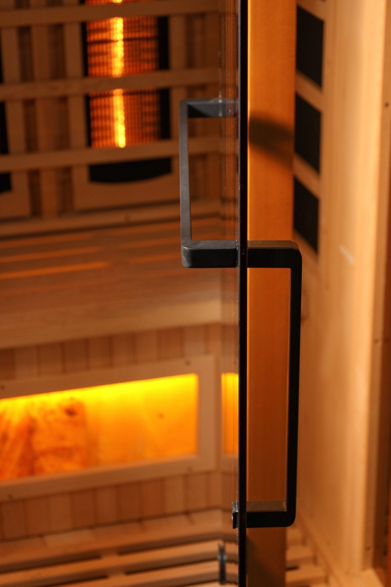 Golden Designs 4-Person Full Spectrum Near Zero EMF FAR Infrared Sauna with Himalayan Salt – Canadian Hemlock - Energize Trek