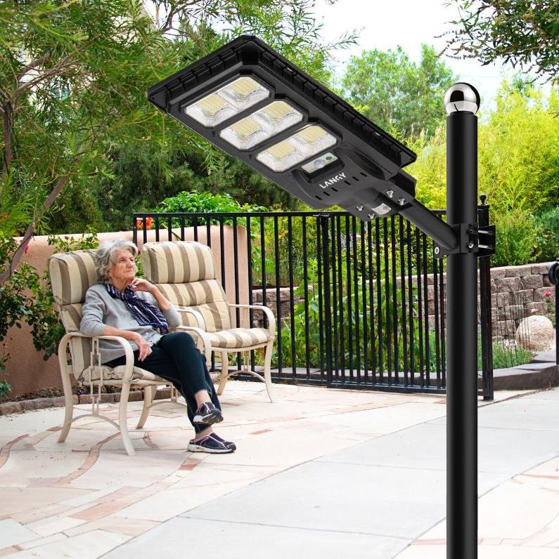 3 Pack 150 W Led solar street lights 15,000 lumens - Energize Trek