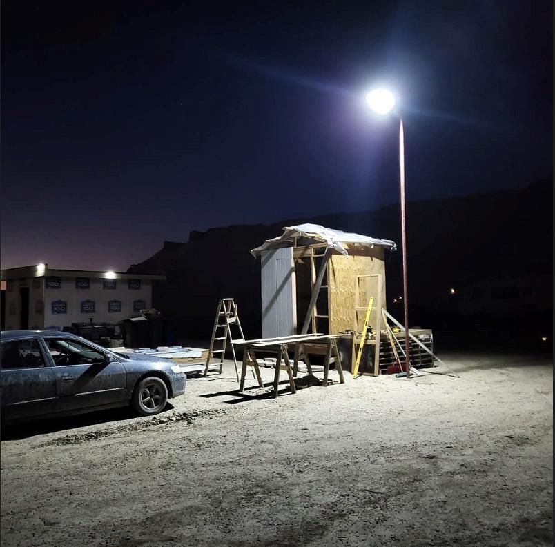 4 pack 200W solar street lights 20000 lumens - Energize Trek