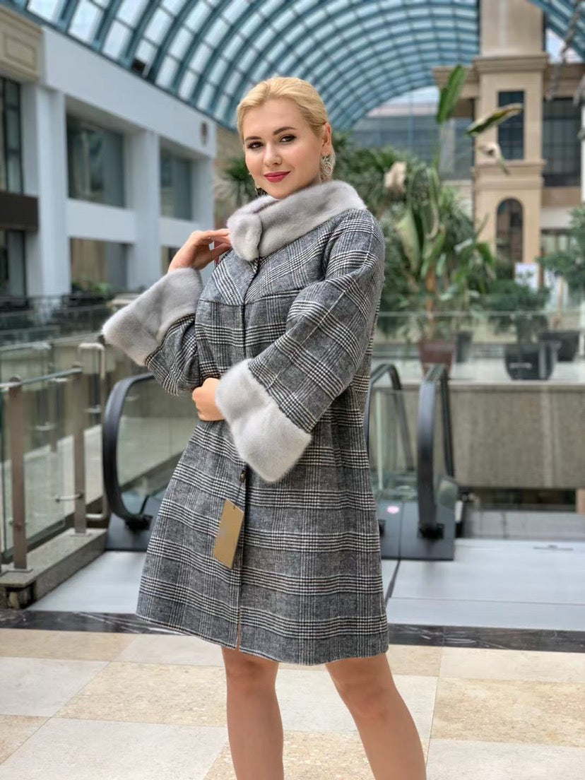 Genuine Scandinavian Mink Fur Rabbit Fur Lined Collar Virgin Wool Coat - Energize Trek