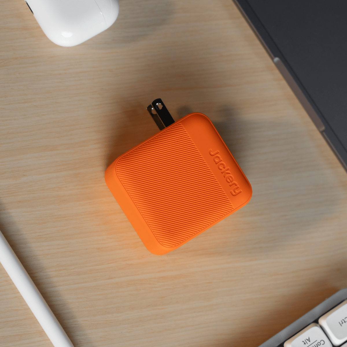 [Add-on]Jackery 102W GaN 3-Port Fast Charger - Energize Trek