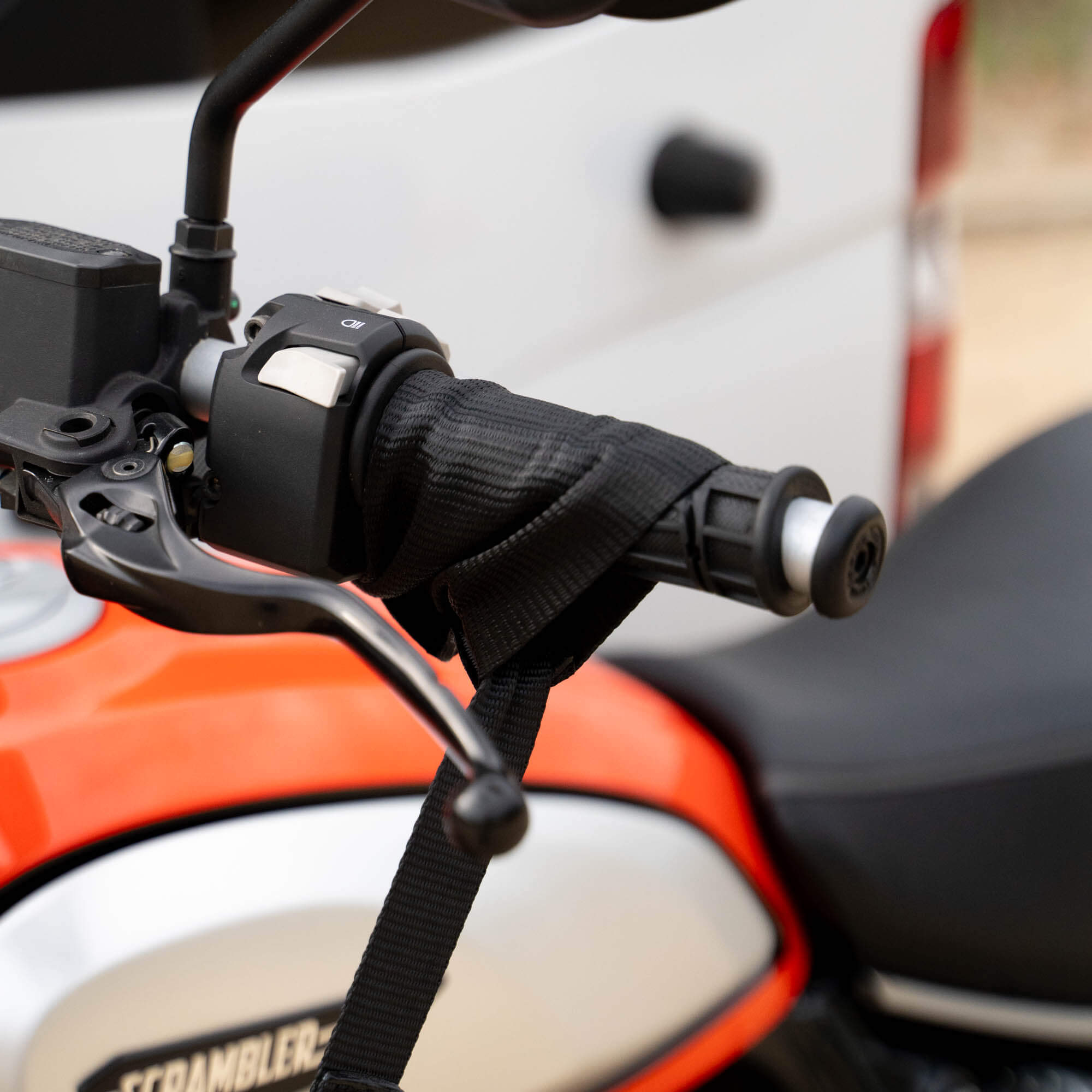 HandleCuff Ratcheting Tie Downs - Energize Trek
