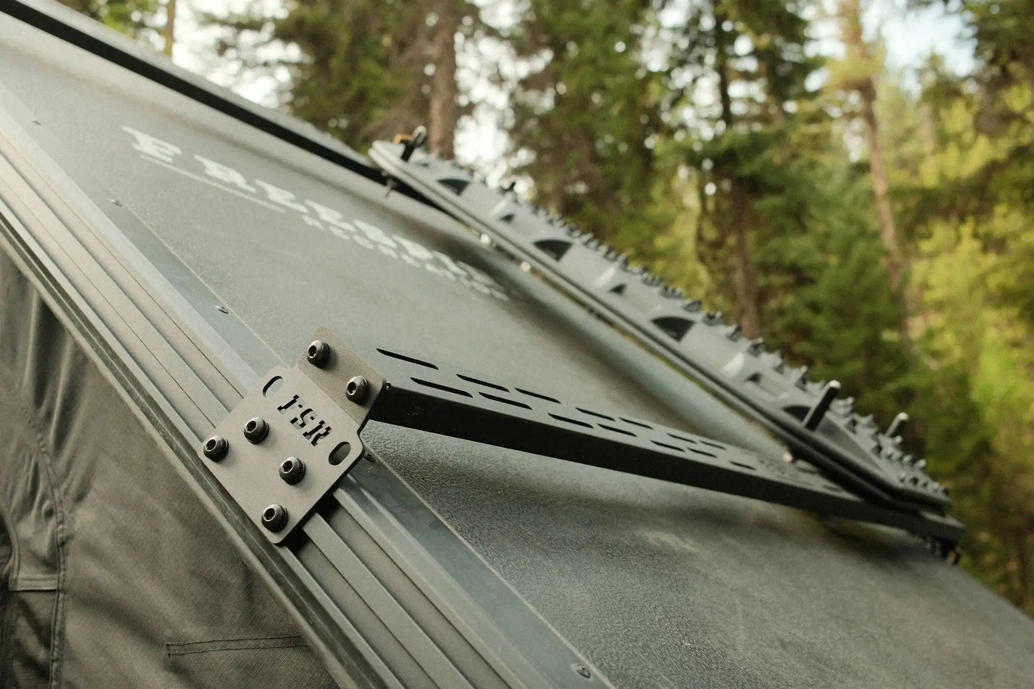 Hard Shell Series - Crossbar Kits - Energize Trek
