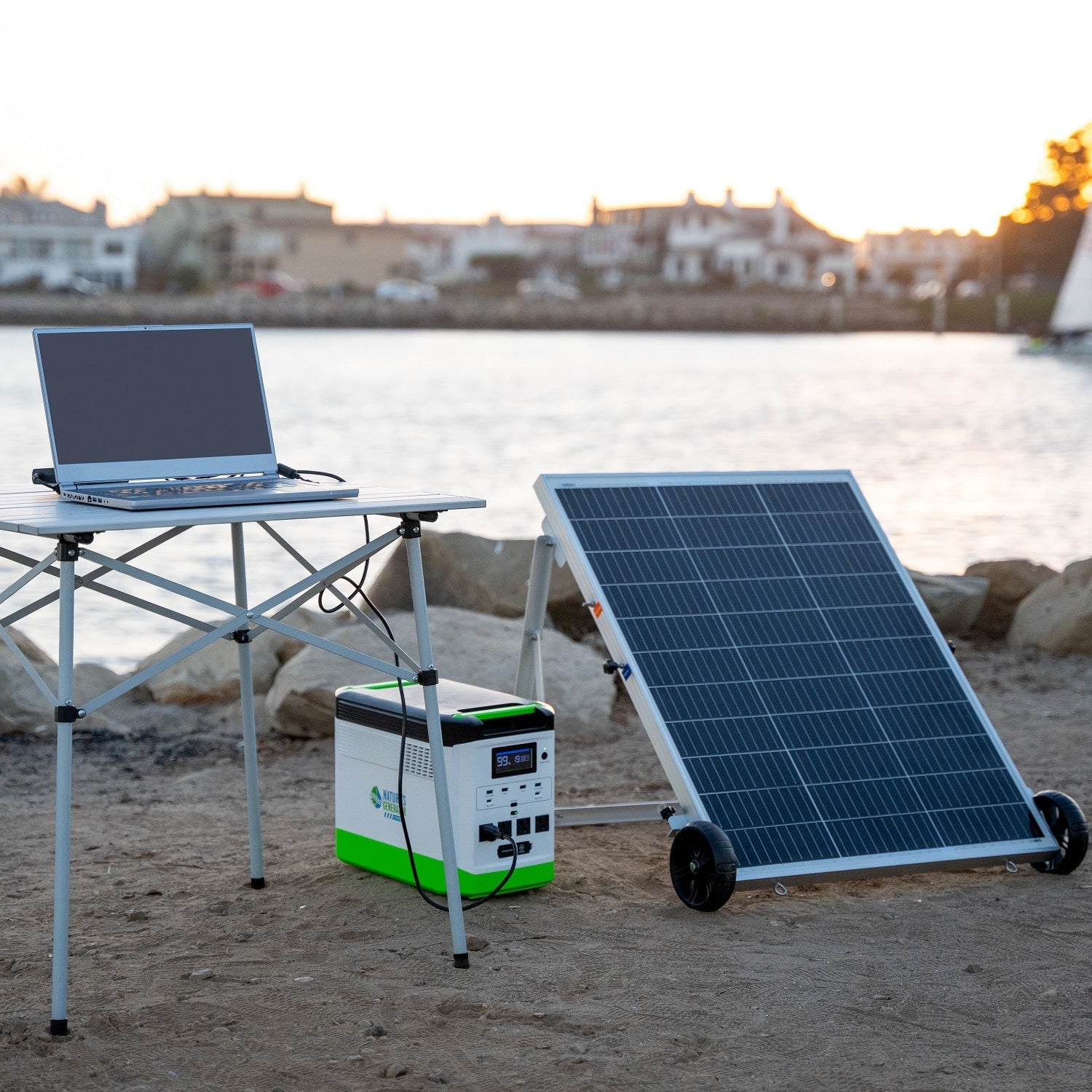 High Capacity Lithium 1800 Solar Generator and Transfer Switch - Energize Trek