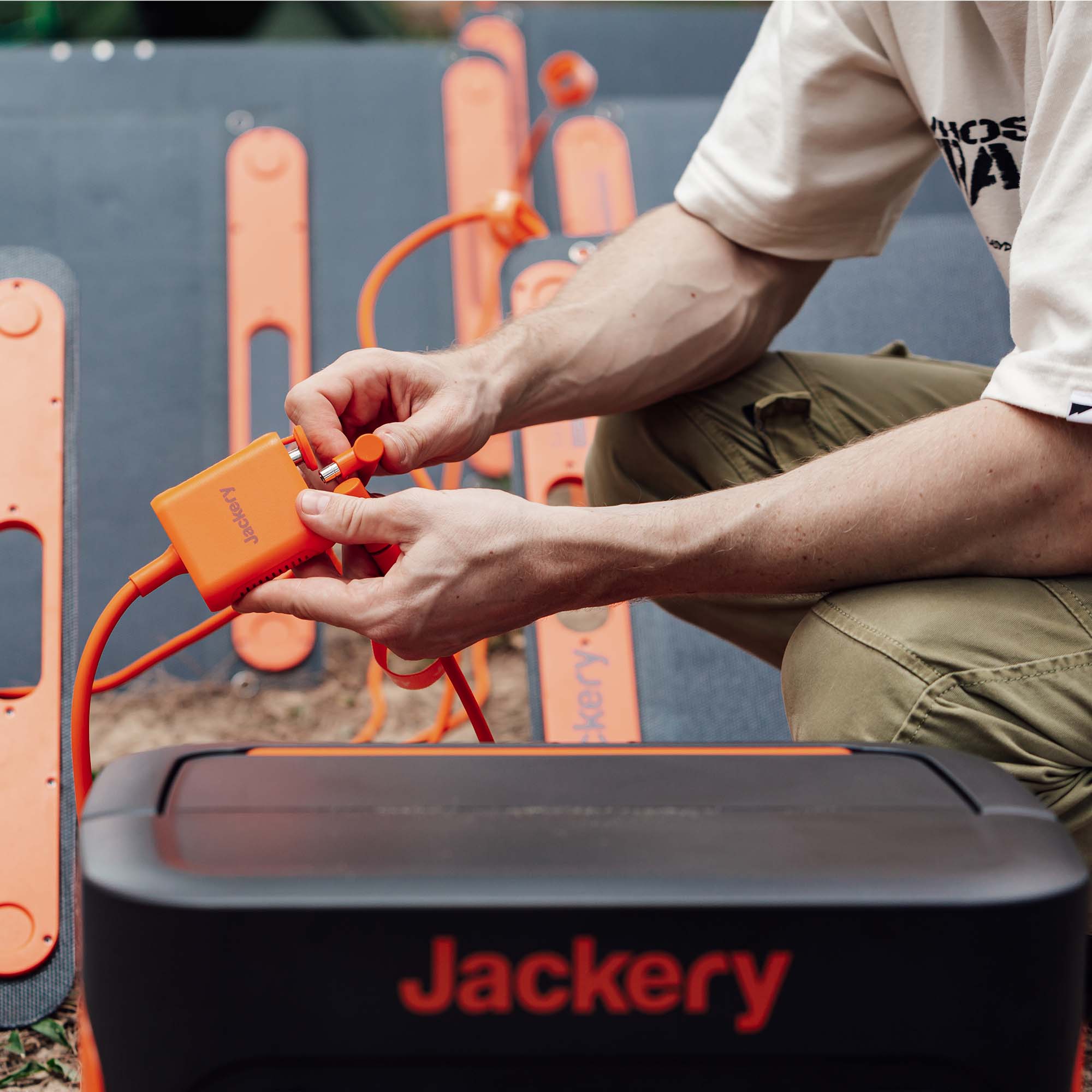 Jackery Solar Panel Connector - Energize Trek