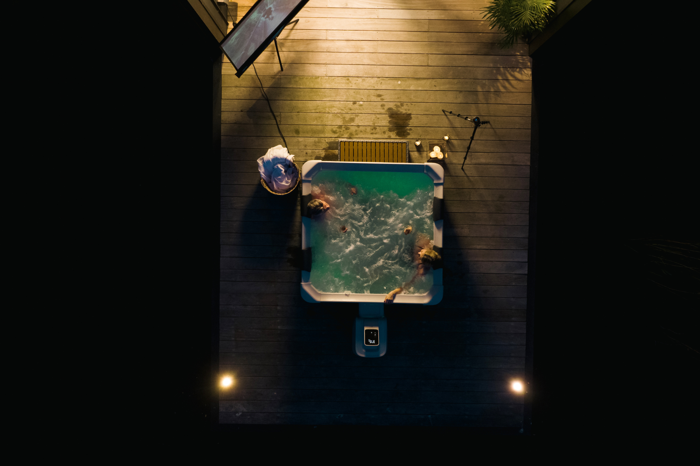 MSPA | OSLO | Frame Series | Rigid Hot Tub & Spa | Light up the night | Upto 6 Person - Energize Trek