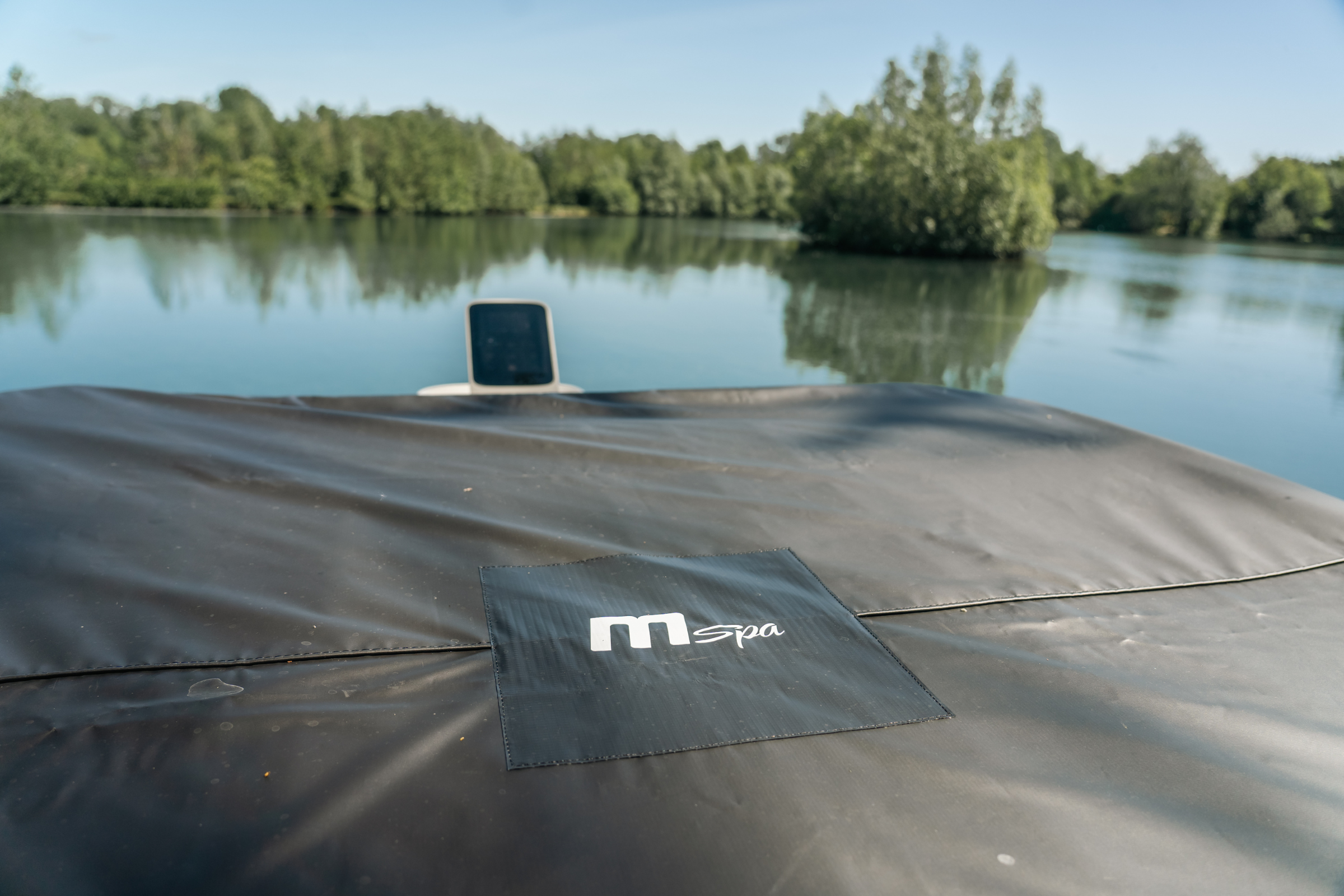 MSPA | OSLO | Frame Series | Rigid Hot Tub & Spa | Light up the night | Upto 6 Person - Energize Trek
