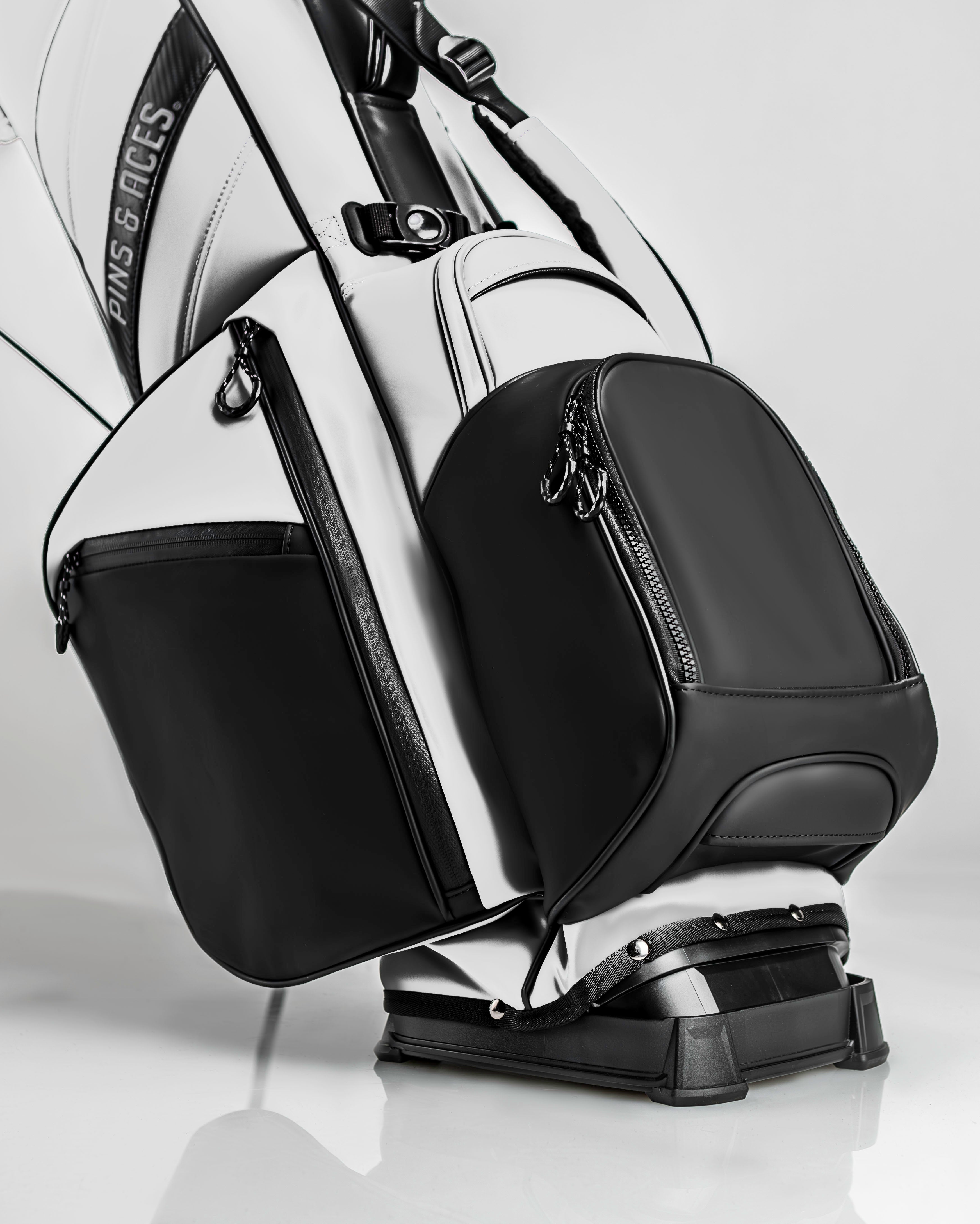 Player Preferred™ Golf Bag - Domino - Energize Trek