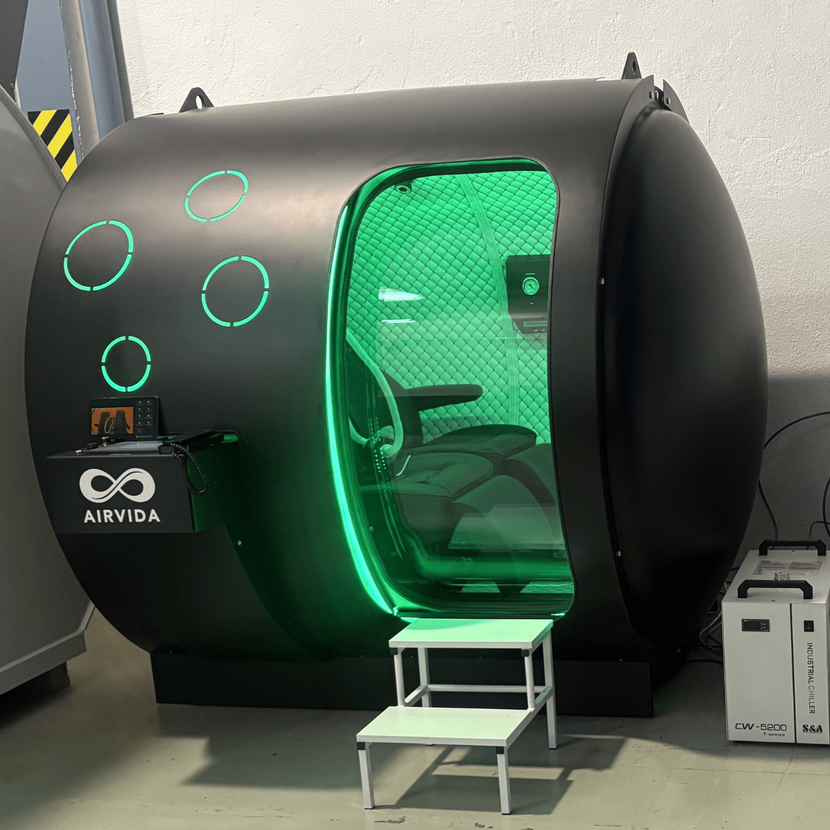 2.0 ATA Hardshell Multiplace Hyperbaric Chamber with BIBS Mask - Energize Trek