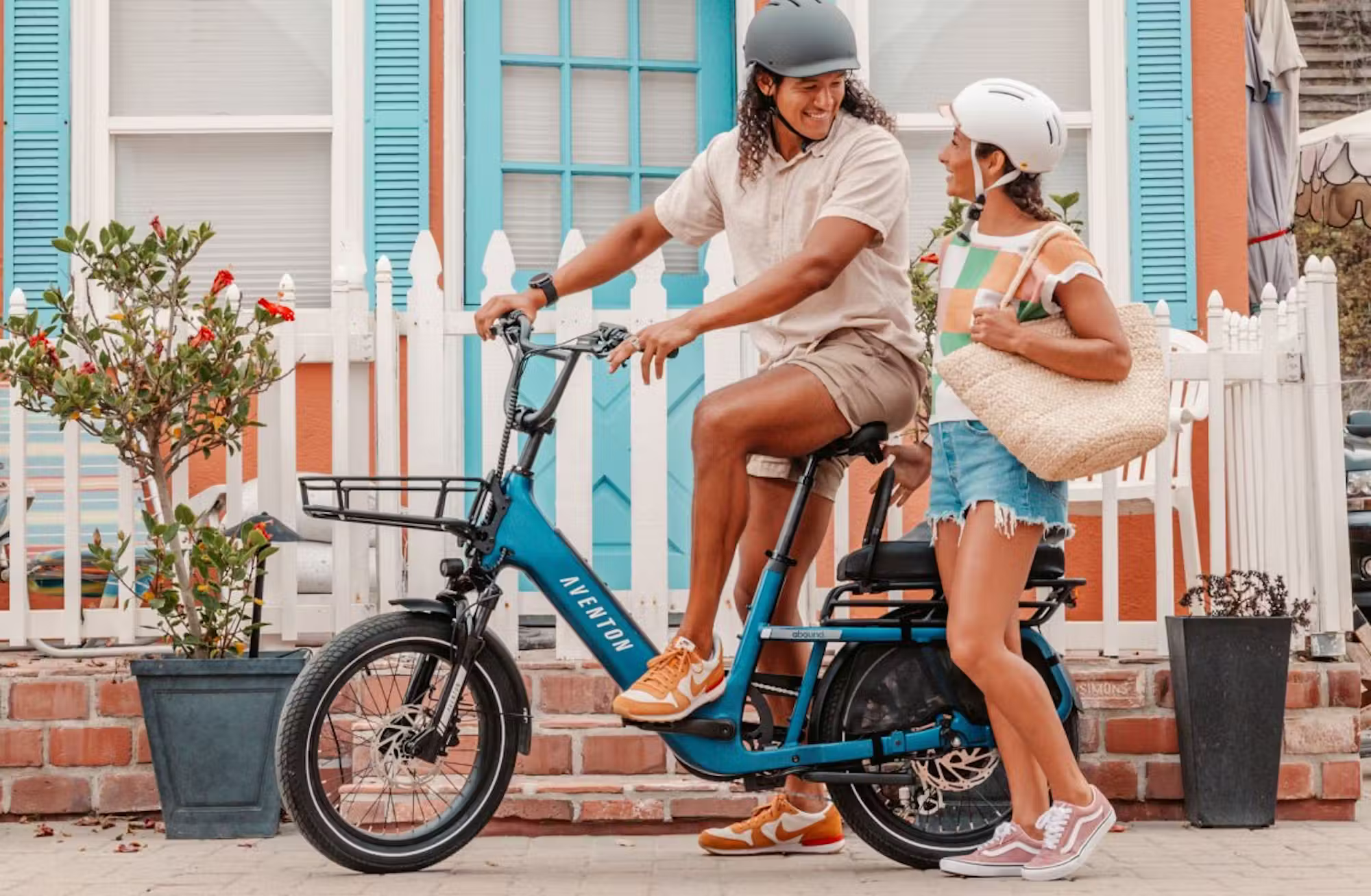 Aventon Abound SR Cargo E-Bike - Energize Trek