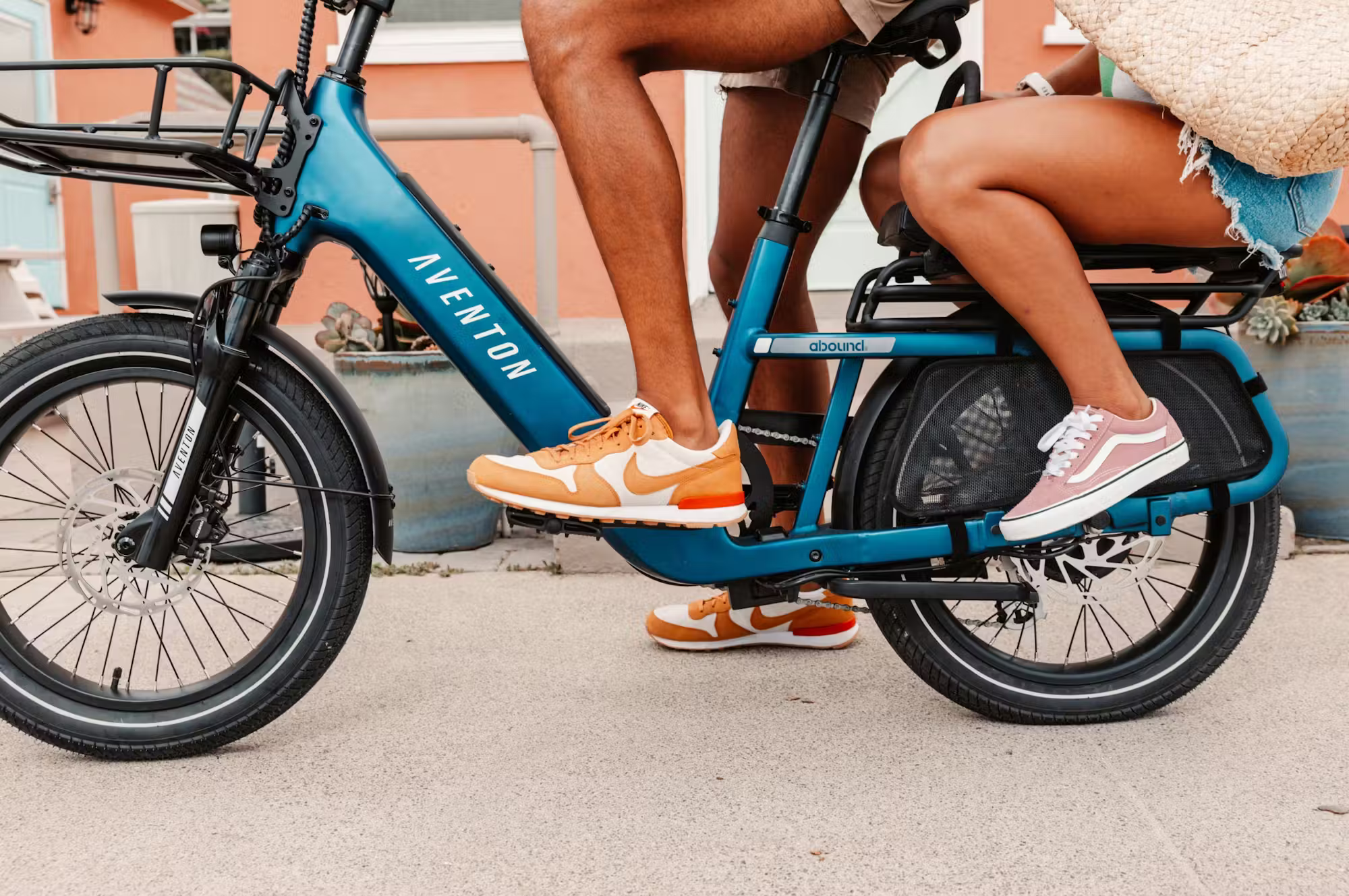 Aventon Abound SR Cargo E-Bike - Energize Trek
