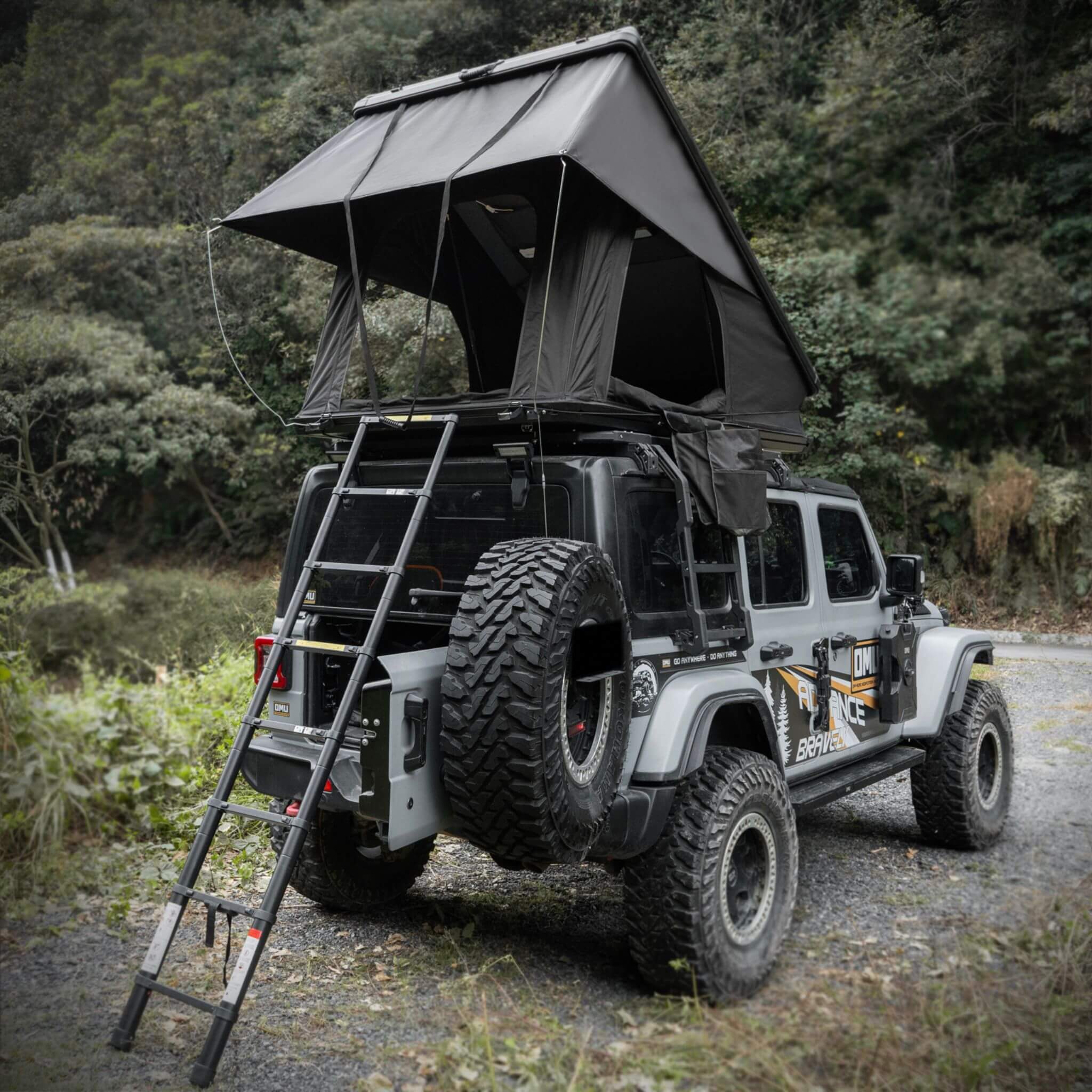 Heavy Duty 2-3 Person Hardshell Rooftop Tent With Ladder (SAK93120) - Energize Trek
