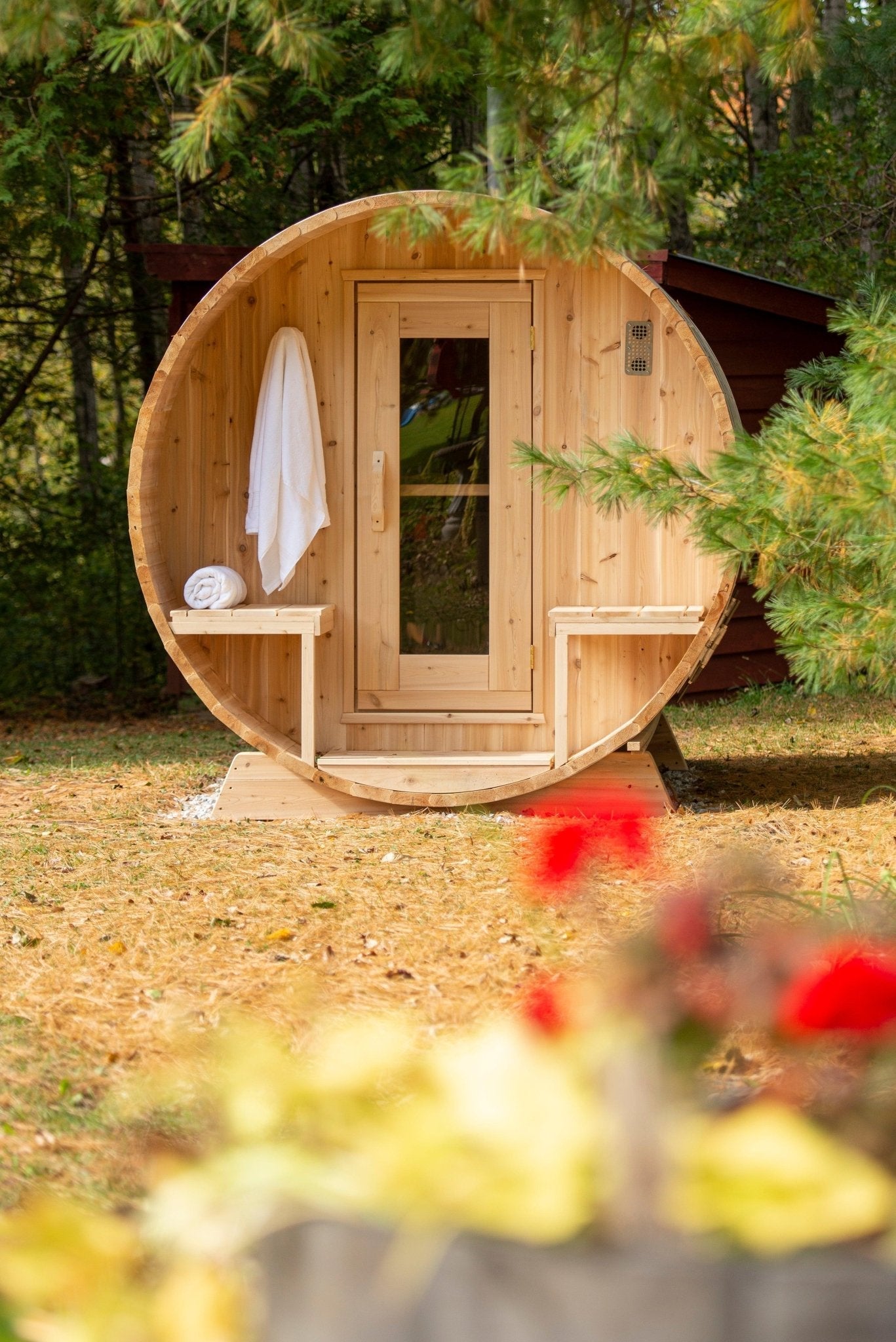LeisureCraft Serenity Barrel Sauna – Fits 3-4 People - Energize Trek