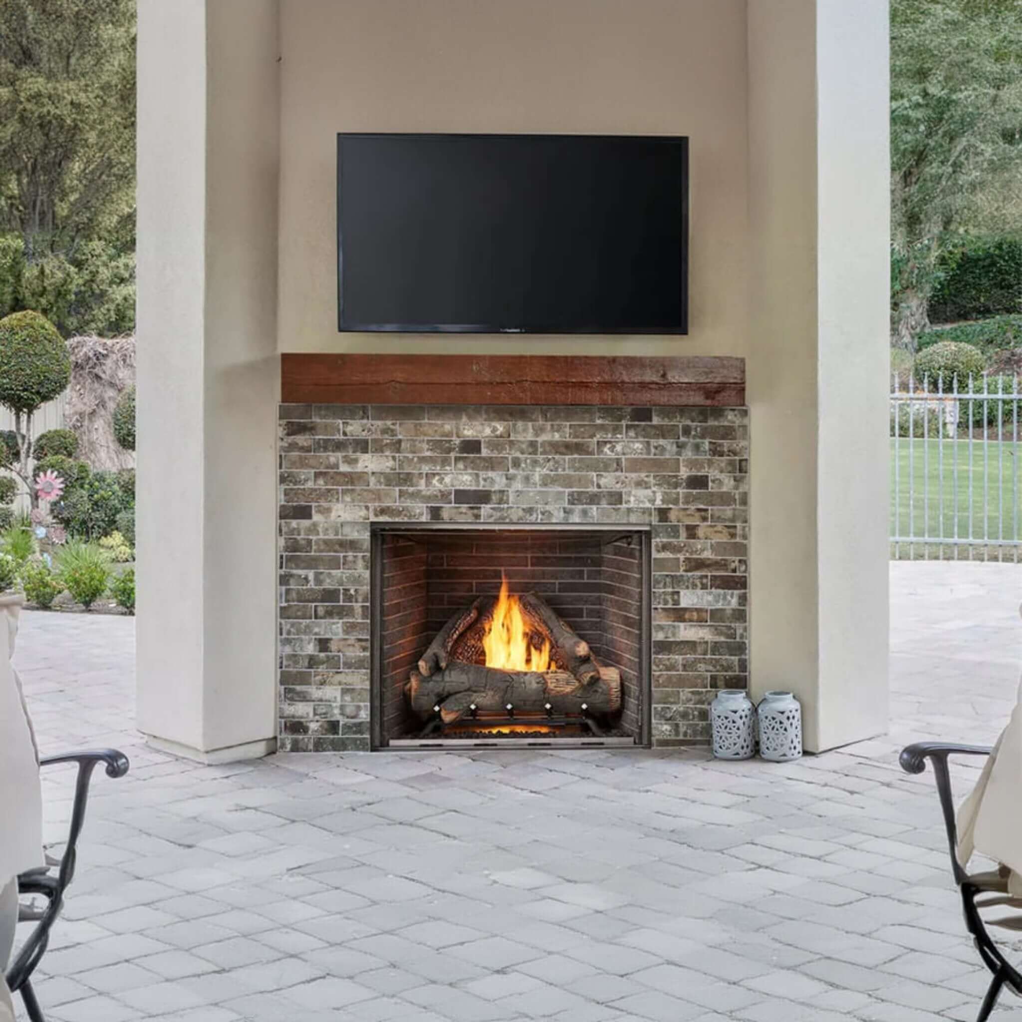 Majestic Courtyard 55K BTU 42" Traditional Outdoor Gas Fireplace With Stacked Concrete Refractory [ODCOUG-42TS] (SAK75312) - Energize Trek