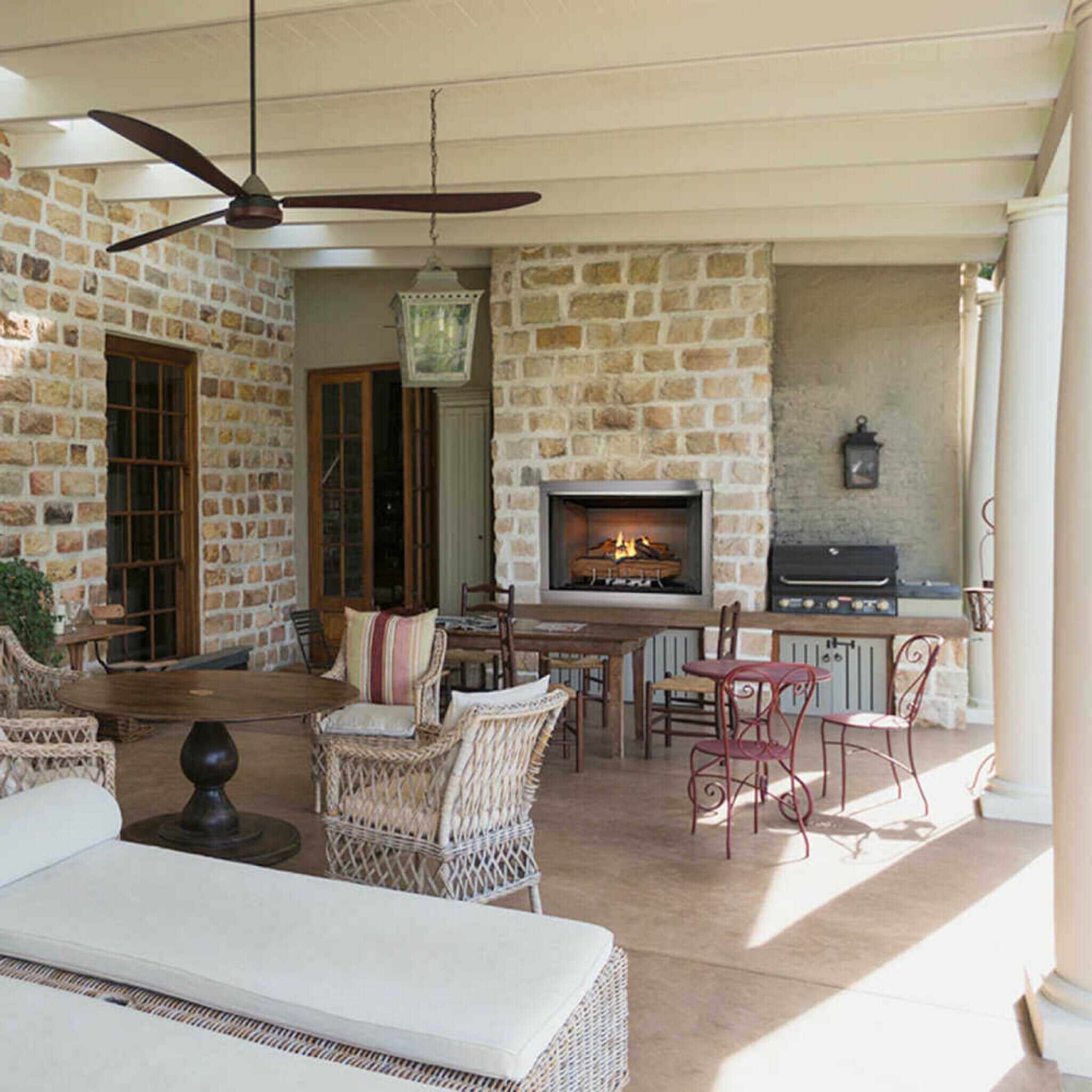 Majestic Vesper 42" Traditional Concrete Refractory Outdoor Gas Fireplace [VOFB42-T] (SAK61435) - Energize Trek