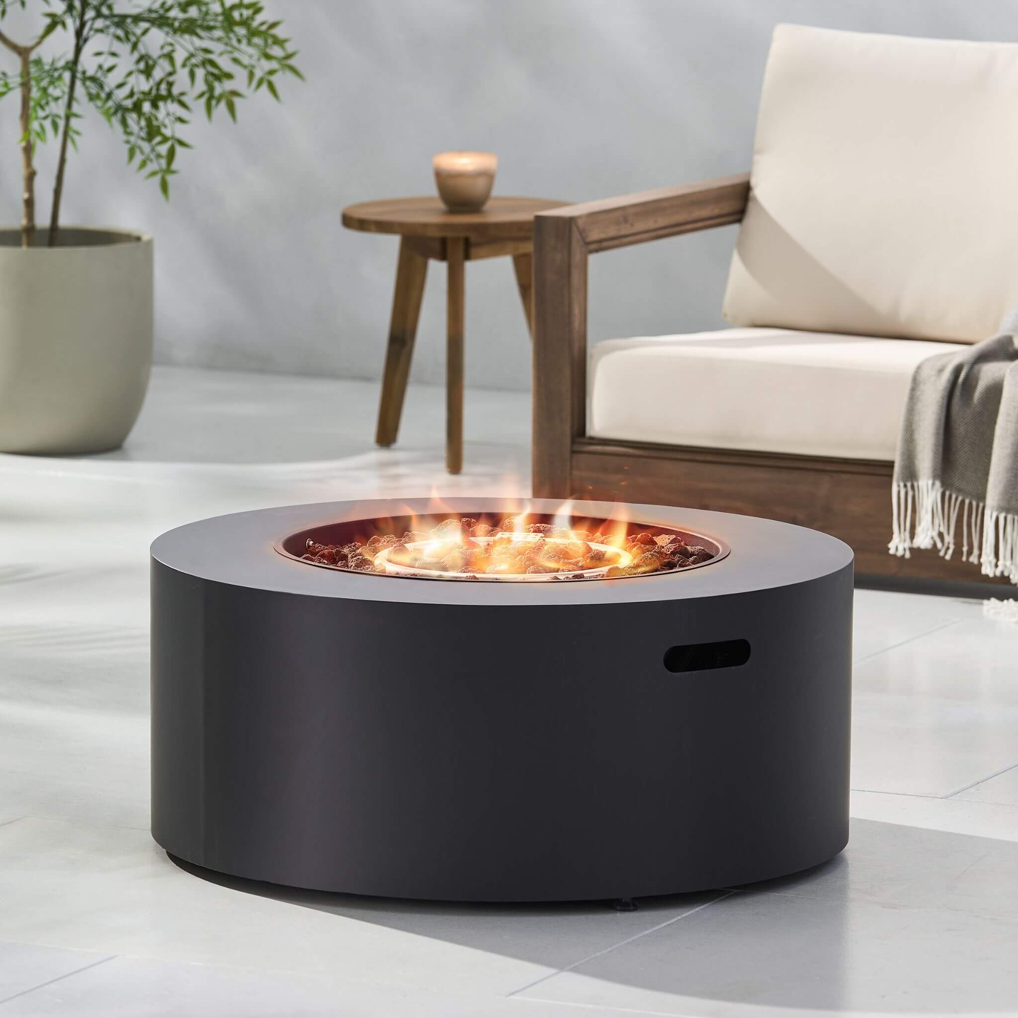 Modern 32" 40K BTU Round Iron Propane Fire Pit (SAK29102) - Energize Trek