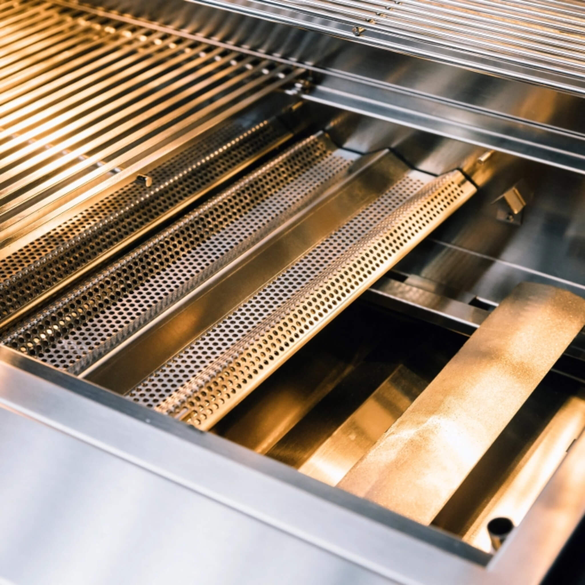 TrueFlame Luxury Built-In Gas Stainless Steel Grills [TF25/32/40] (SAK30587) - Energize Trek