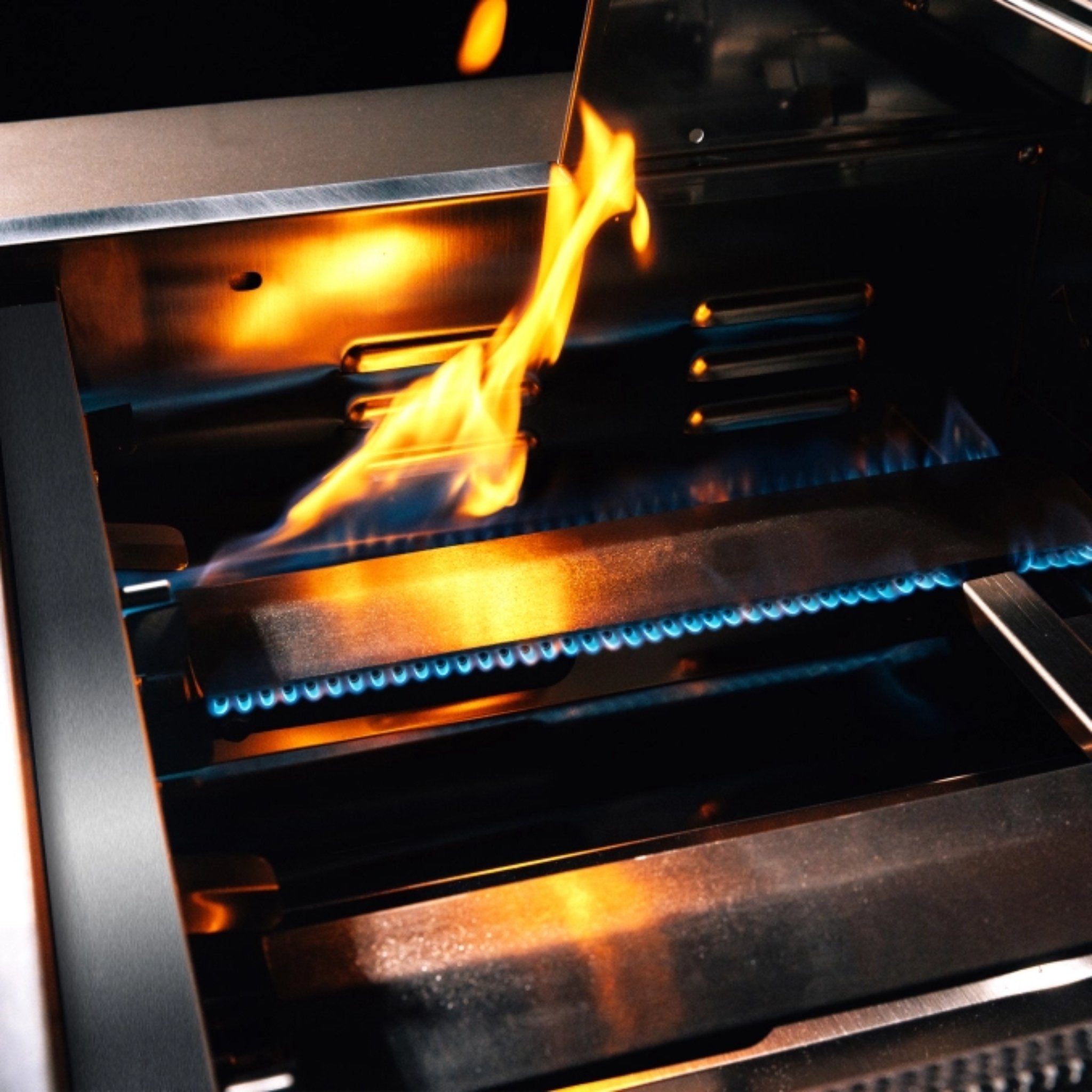TrueFlame Luxury Built-In Gas Stainless Steel Grills [TF25/32/40] (SAK30587) - Energize Trek